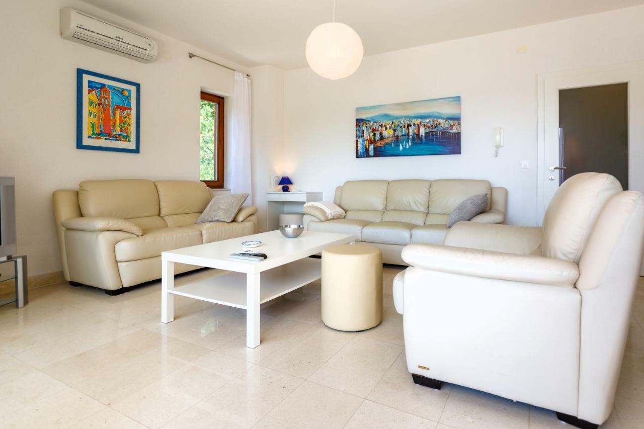 Apartman Jezevac Крк Екстер'єр фото