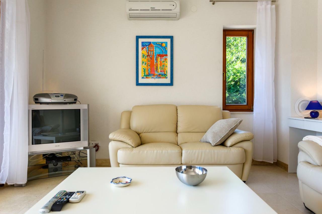 Apartman Jezevac Крк Екстер'єр фото